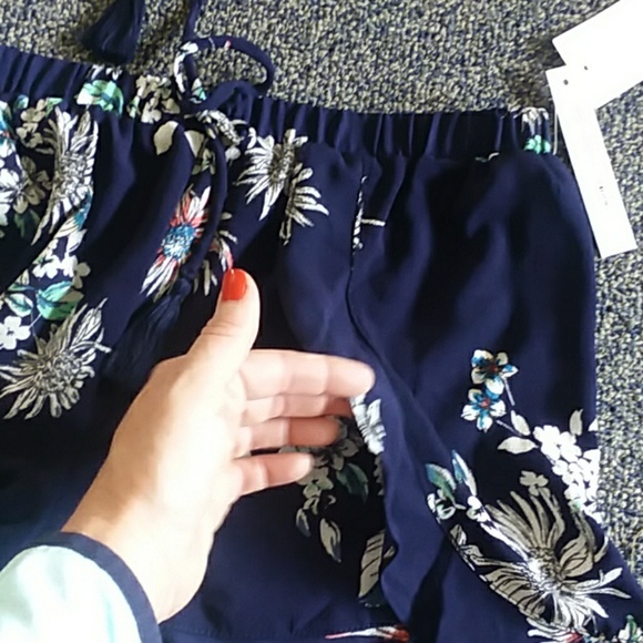 Shorts - Picture 7 of 7